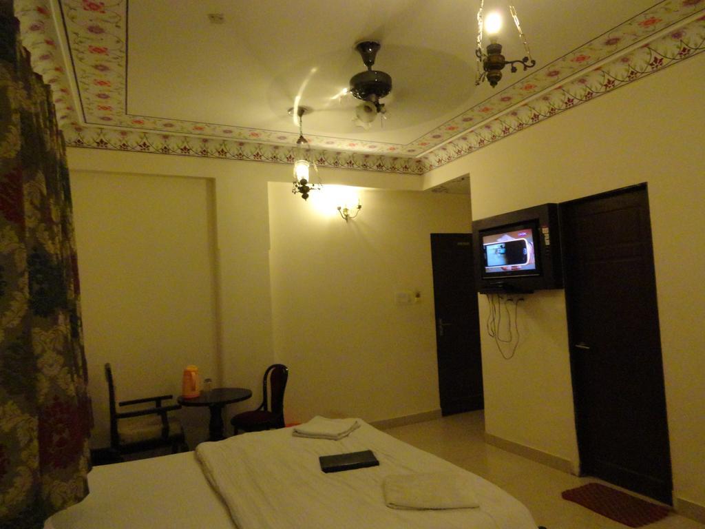 Hotel Miraya Jaipur Exteriör bild