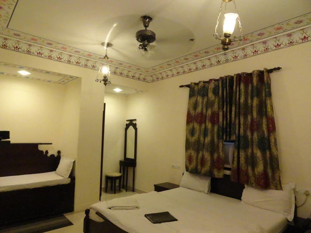 Hotel Miraya Jaipur Exteriör bild